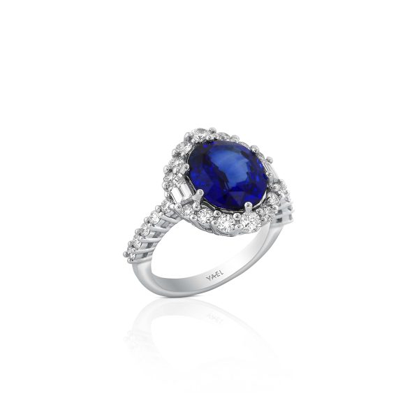 Royal Blue Sapphire and Trapezoid Diamond Ring - Image 3