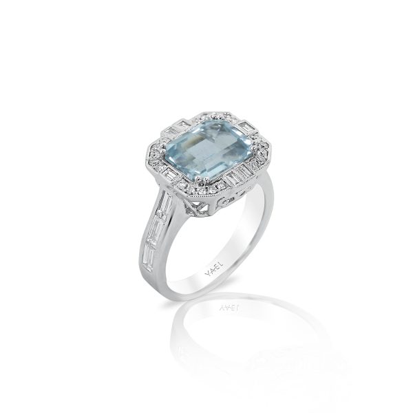 Emerald-Cut Aquamarine and Diamond Ring - Image 3