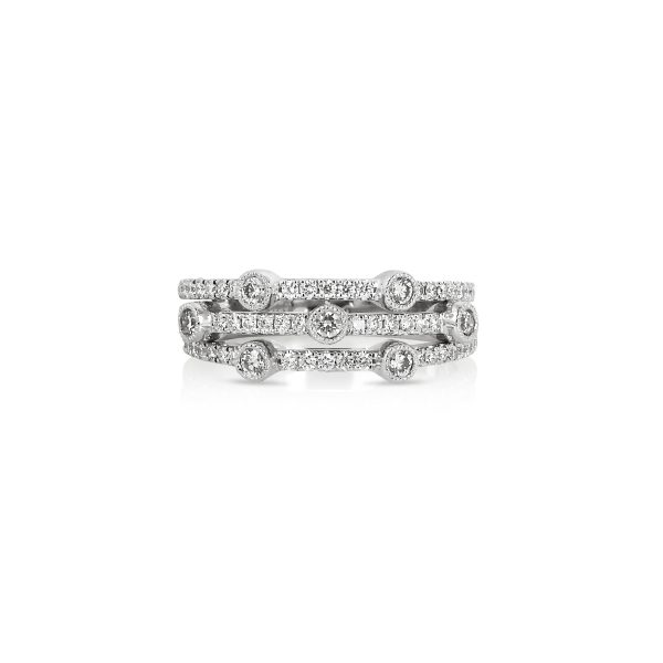 Vintage-Inspired Diamond Band