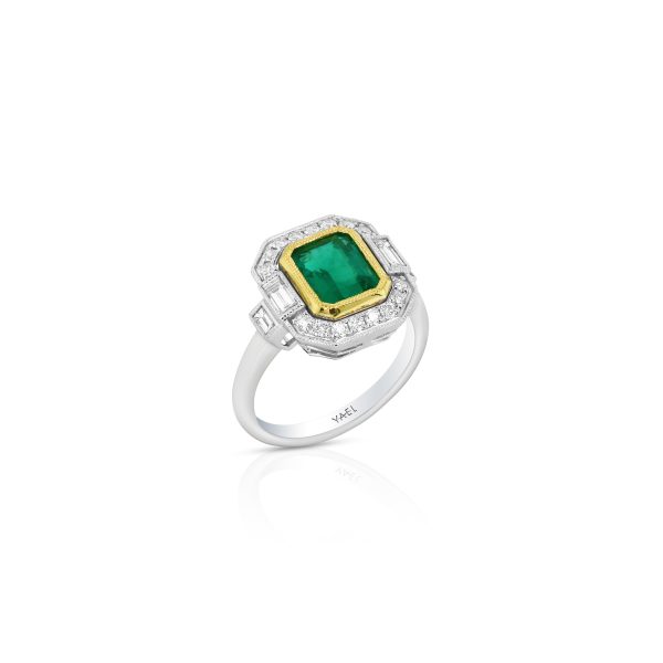 Emerald and Diamond Ring - Image 2