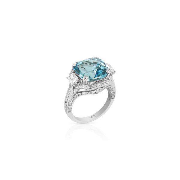Emerald-Cut Aquamarine and Diamond Ring - Image 5
