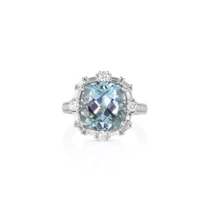 Cushion-Cut Aquamarine and Diamond Ring