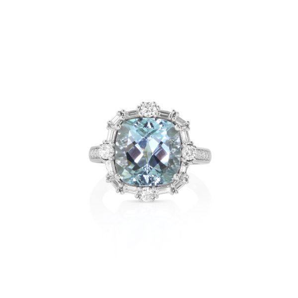 Cushion-Cut Aquamarine and Diamond Ring