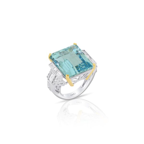 Emerald-Cut Aquamarine and Diamond Ring - Image 3