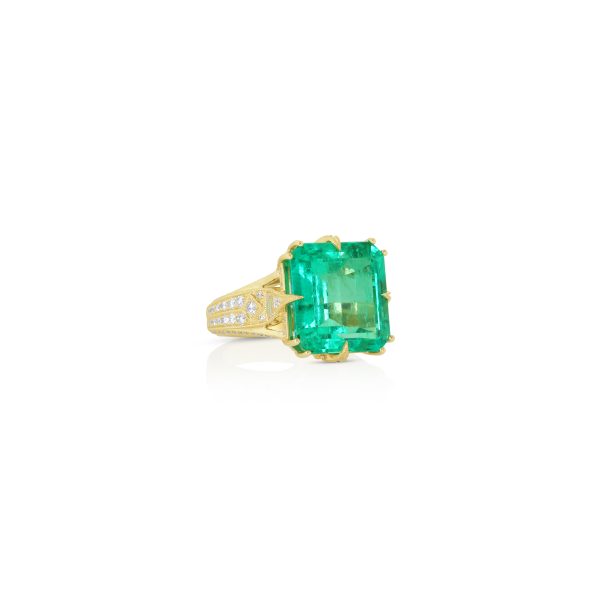Emerald and Diamond Statement Ring - Image 4