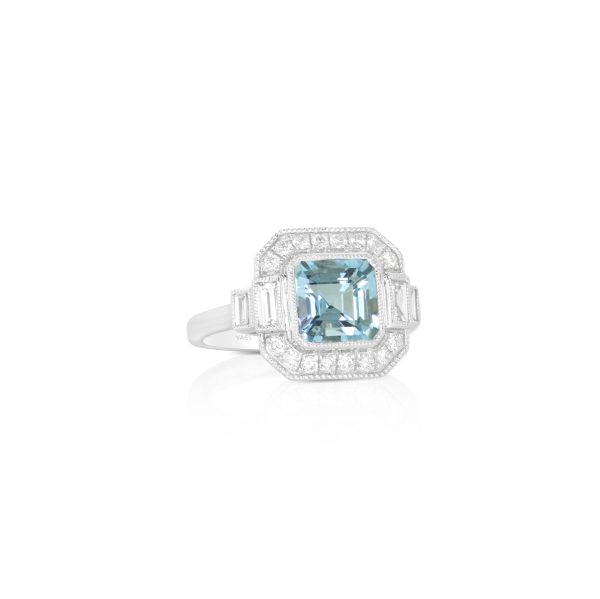 Asscher-Cut Aquamarine and Diamond Ring - Image 2