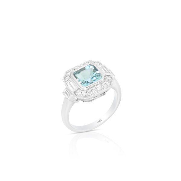 Asscher-Cut Aquamarine and Diamond Ring - Image 3