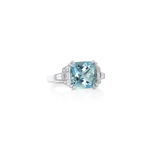 Cushion-Cut Aquamarine and Diamond Ring - Image 2