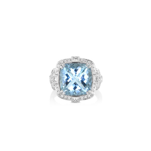 Cushion-Cut Aquamarine and Diamond Ring - Image 4