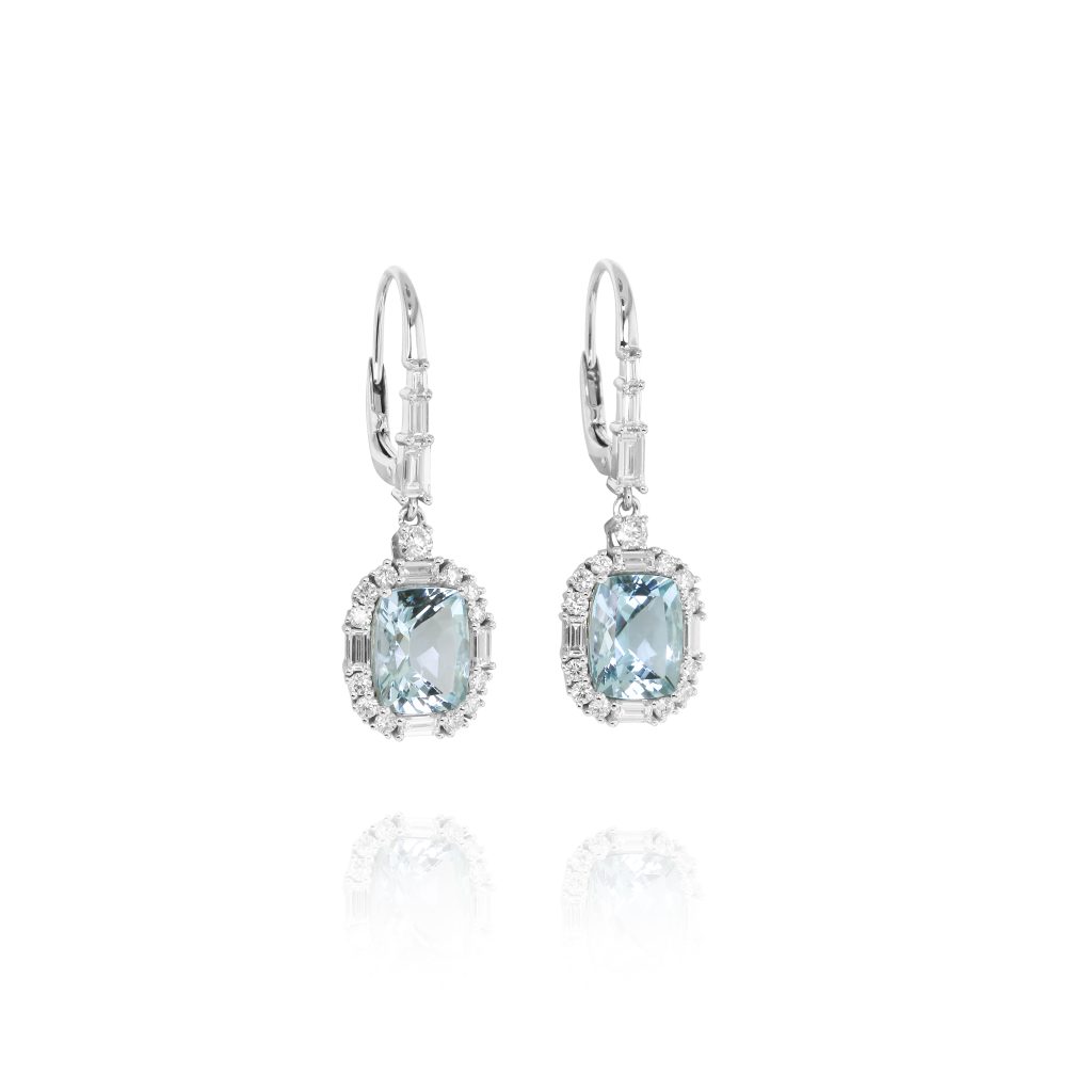 Oval-Cut Aquamarine and Diamond Necklace