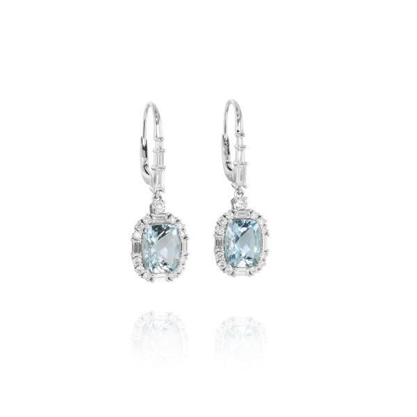 Oval-Cut Aquamarine and Diamond Necklace